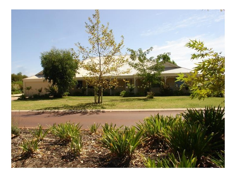 4 Settlers Gate, Busselton WA 6280
