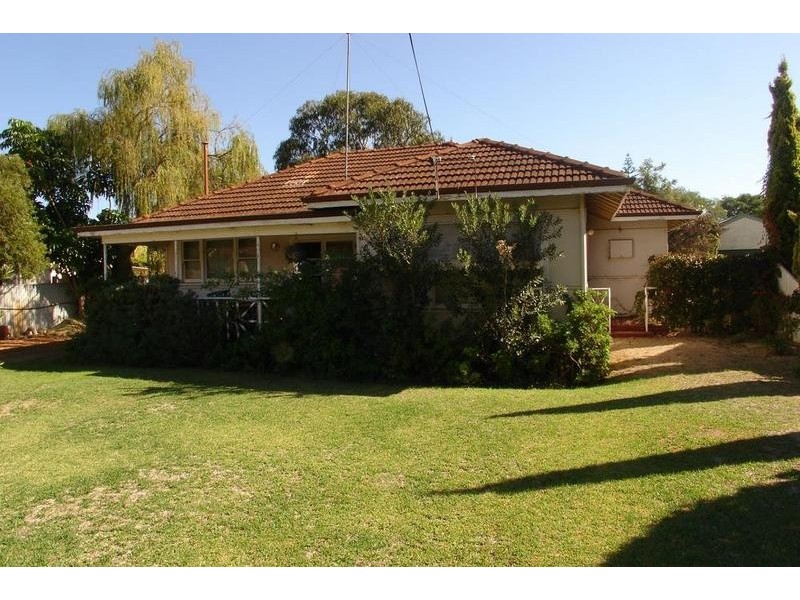 87 Fairbairn, Busselton WA 6280