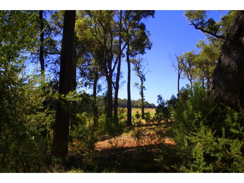 27 Sanctuary Circle, Cowaramup WA 6284
