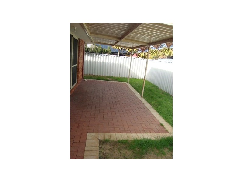8 Weebil Rise, Geographe WA 6280