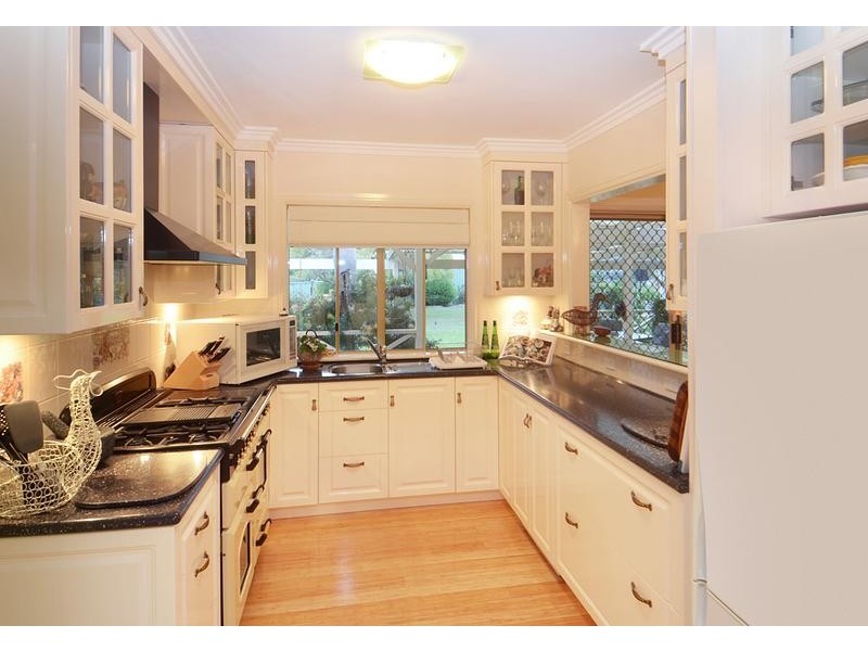 25 Possum Place, Busselton WA 6280