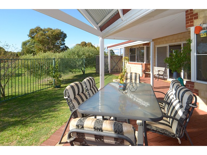 2/10 Beaufort Crescent, Busselton WA 6280