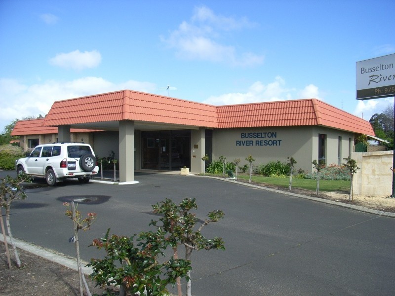 19-24/72 Causeway Road, Busselton WA 6280