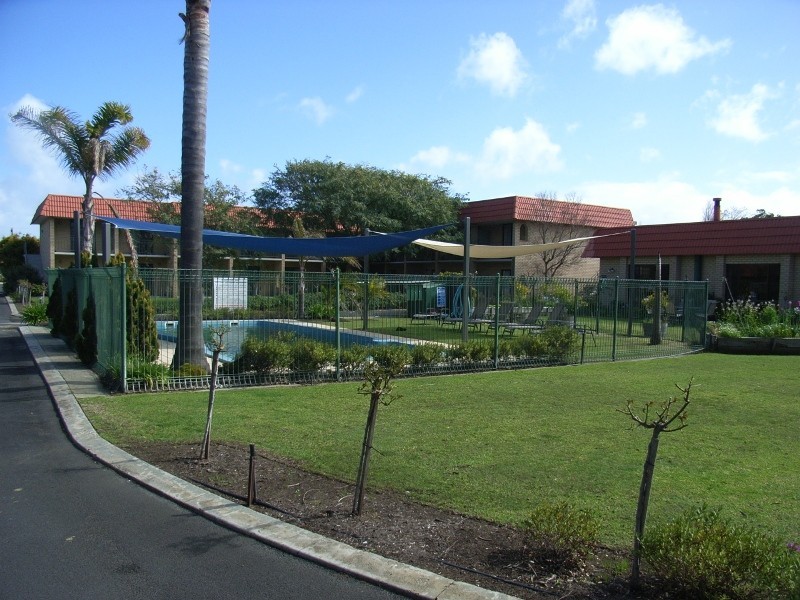 19-24/72 Causeway Road, Busselton WA 6280