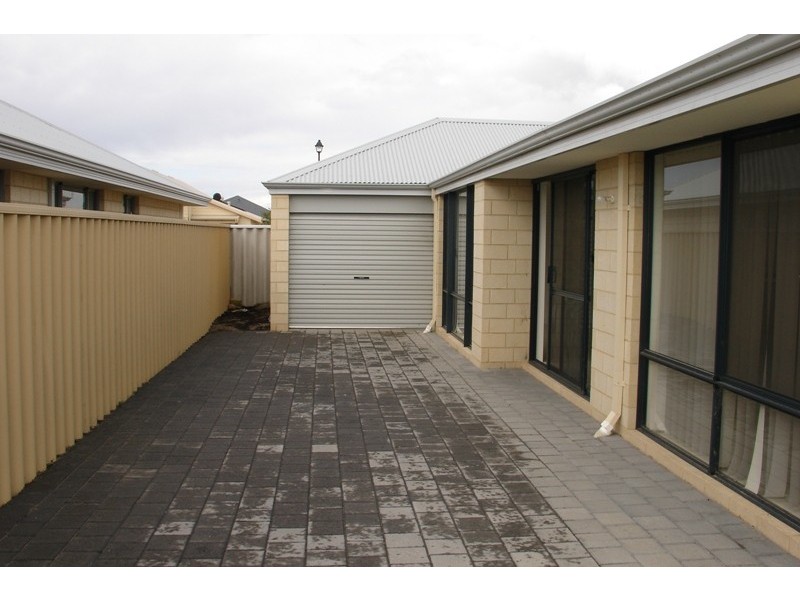 45 Marseilles Drive, Yalyalup WA 6280