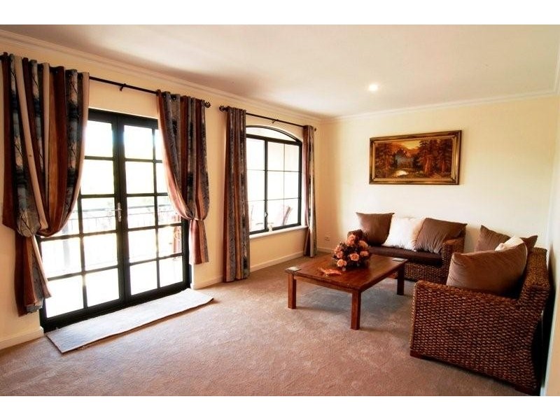 3 Swan Street, Busselton WA 6280