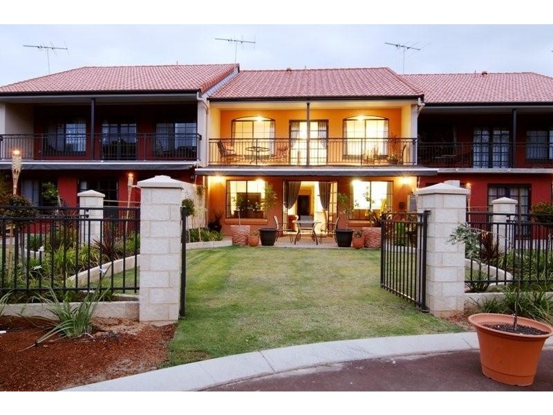 3 Swan Street, Busselton WA 6280