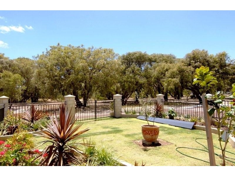 3 Swan Street, Busselton WA 6280