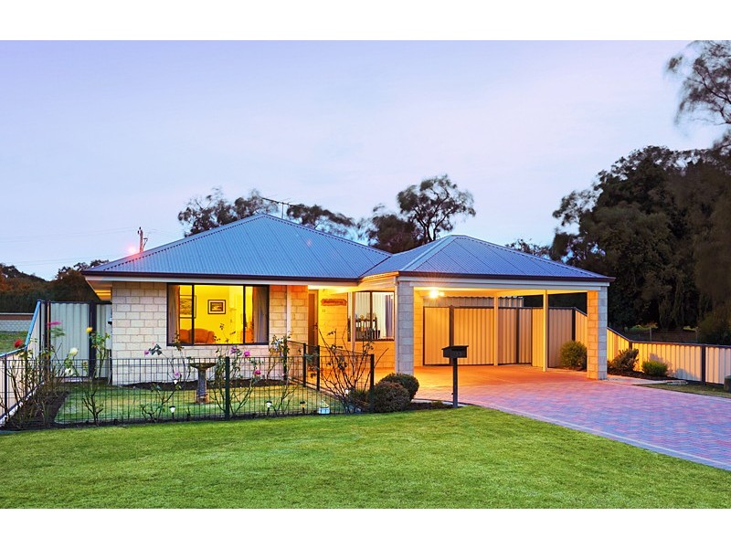 13 Yale Close, Abbey WA 6280