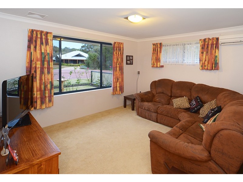 13 Yale Close, Abbey WA 6280