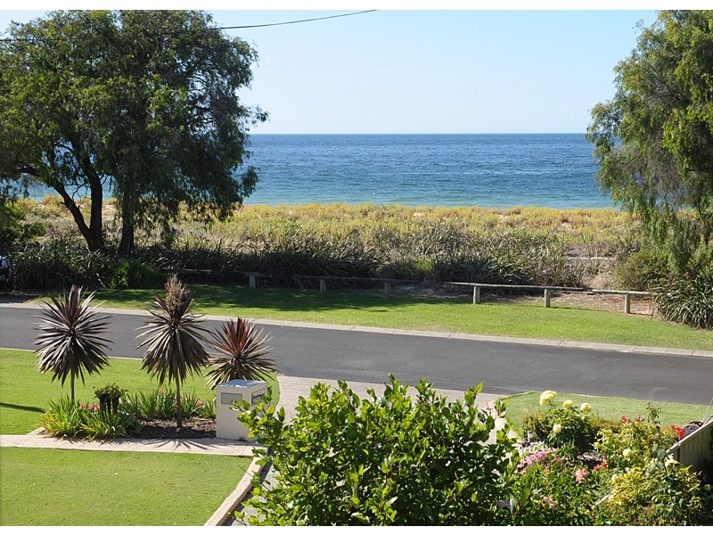 604 Geographe Bay Road, Broadwater WA 6280
