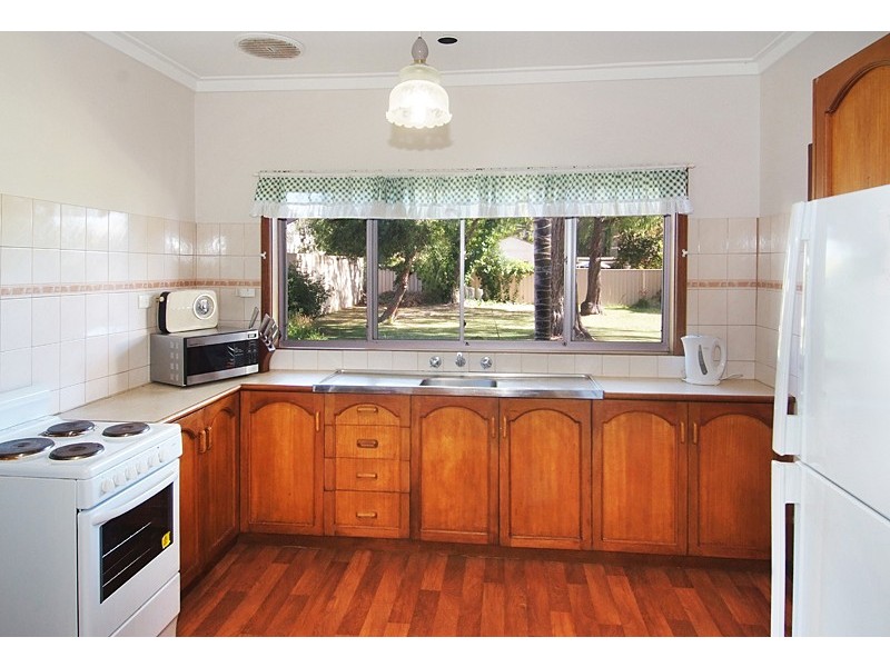 604 Geographe Bay Road, Broadwater WA 6280