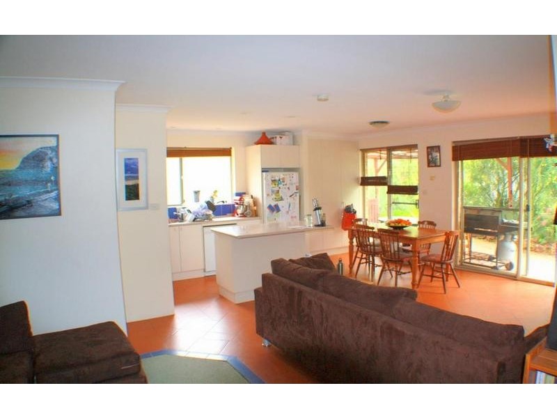 12 Woodard Avenue, Margaret River WA 6285