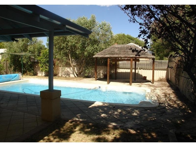 20 Powell Court, West Busselton WA 6280