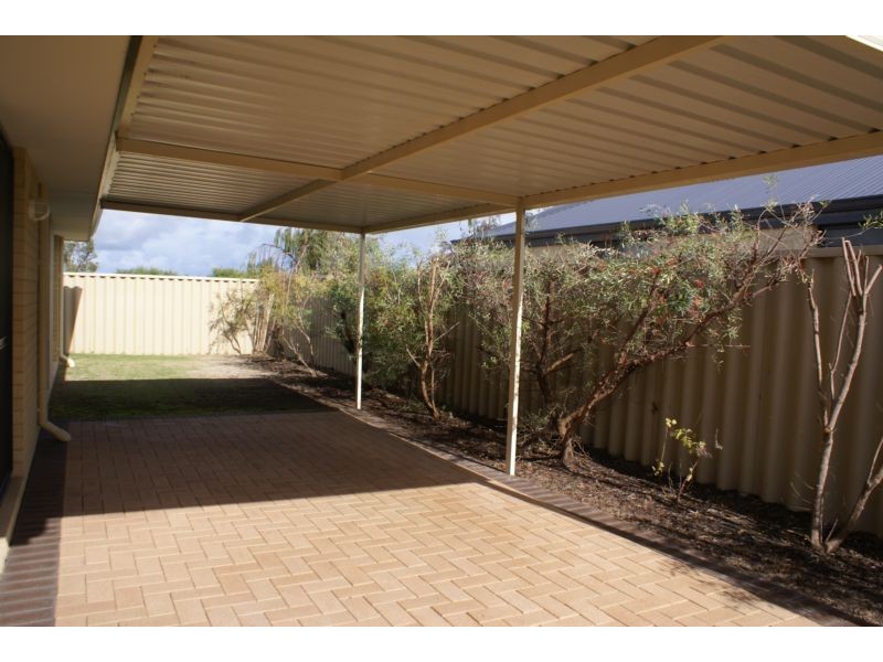 6 Woolybush Turn, Abbey WA 6280