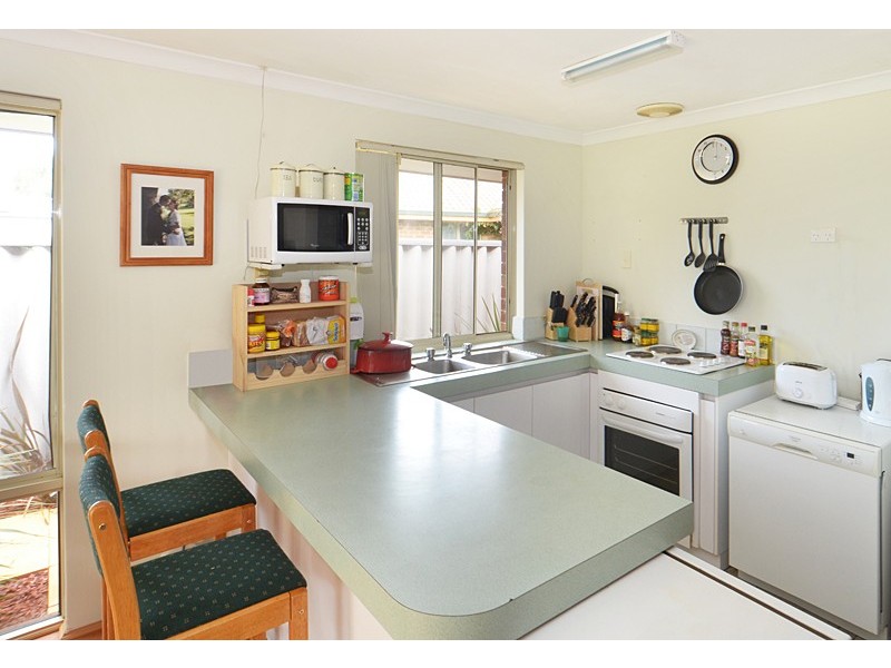 1/7 Wattle Bird Court, Broadwater WA 6280