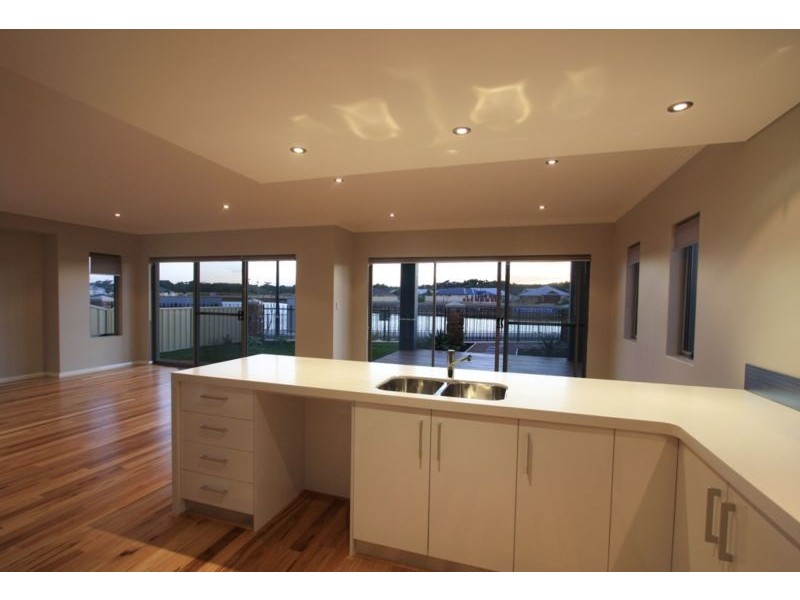 15 Long Island Quays, Dunsborough WA 6281