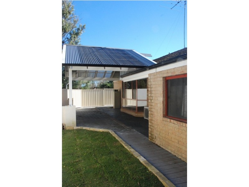 27 Jolliffe Street, West Busselton WA 6280