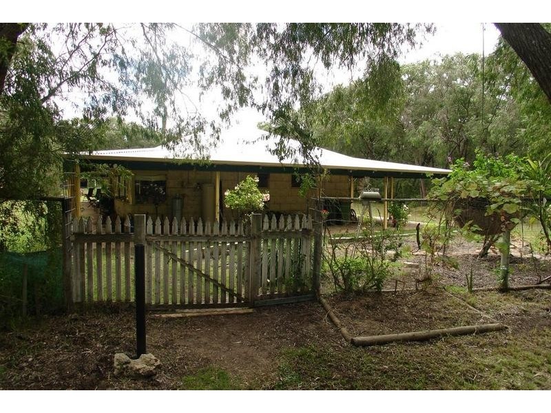 537 Caves Road, Marybrook WA 6280