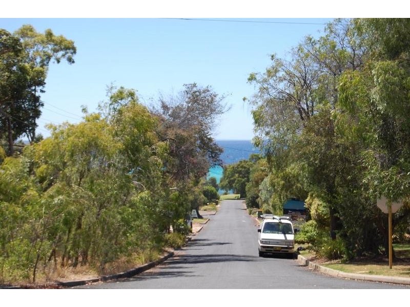 22 Gifford Road, Dunsborough WA 6281