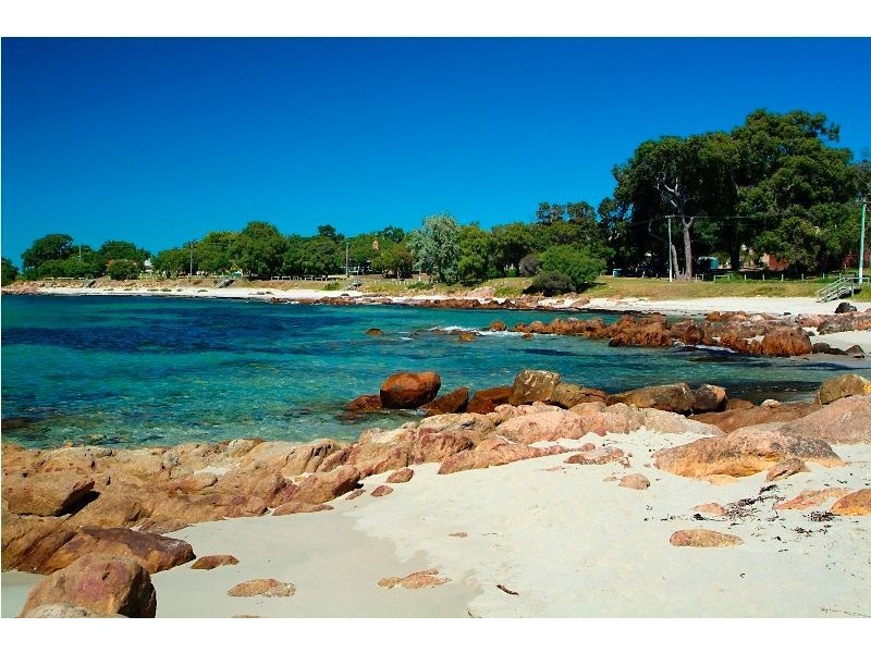 22 Gifford Road, Dunsborough WA 6281