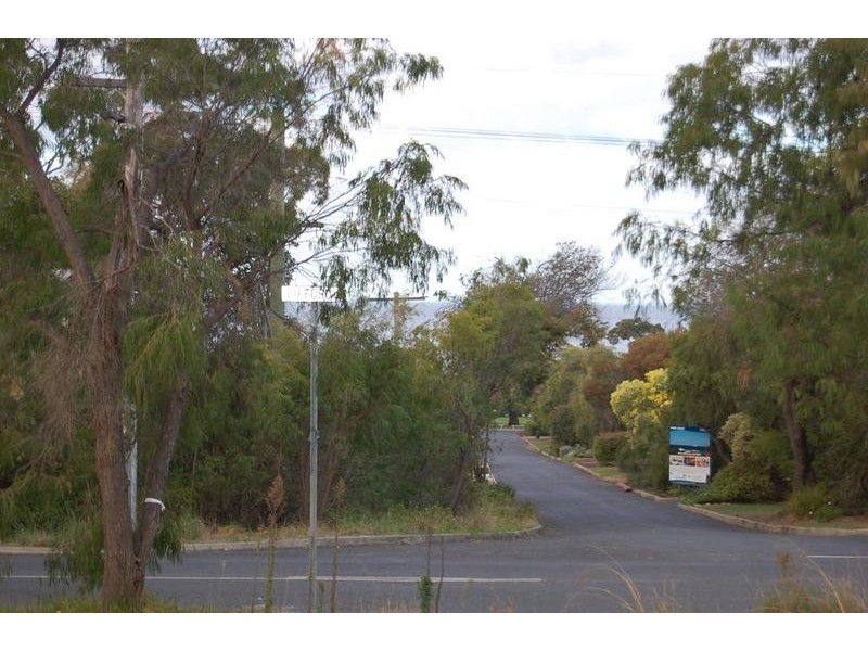 22 Gifford Road, Dunsborough WA 6281