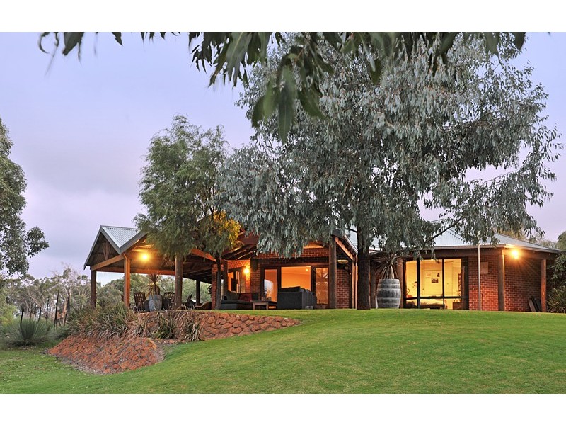 76 Quedjinup Drive, Quedjinup WA 6281