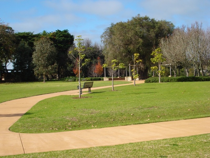 37 Oaks Drive, Vasse WA 6280