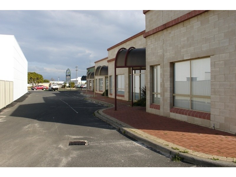 17 Bussell Highway, Busselton WA 6280