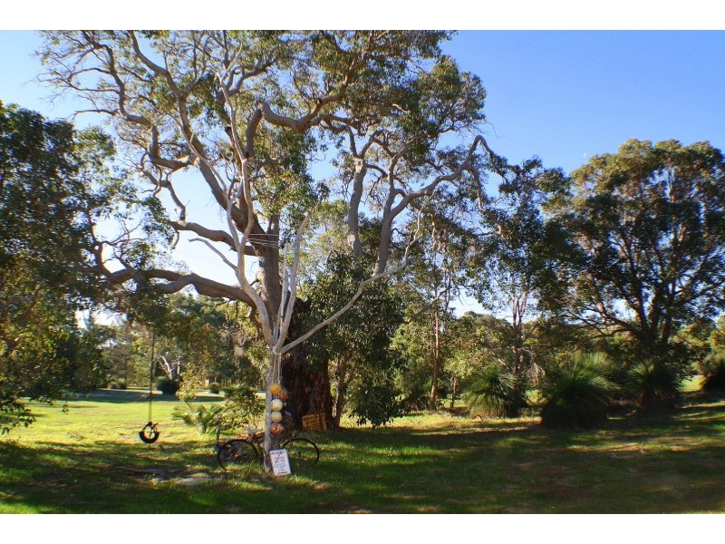 12 Yates Road, Margaret River WA 6285