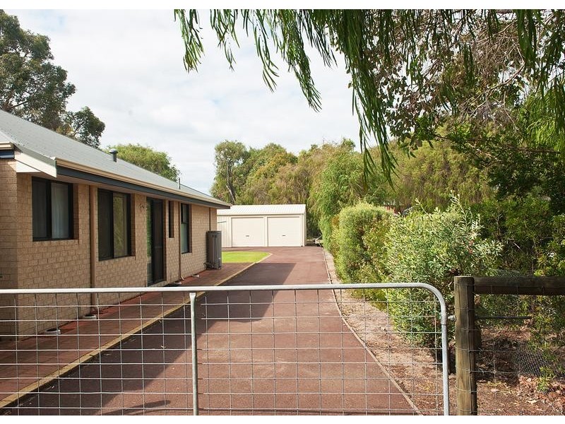 13 Friesian Grove, Busselton WA 6280