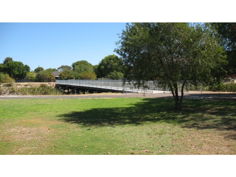 11/3 Dorset Street, Busselton WA 6280