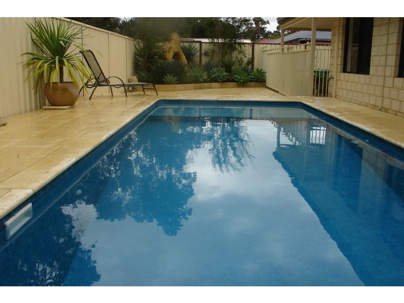 86 Lancaster Drive, West Busselton WA 6280