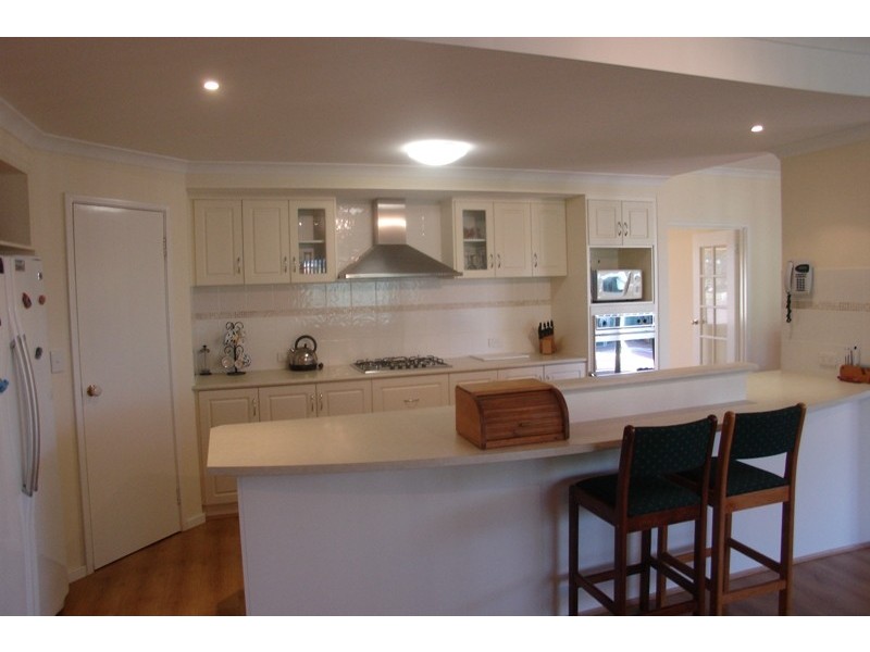 17 Beachgrove Place, Busselton WA 6280