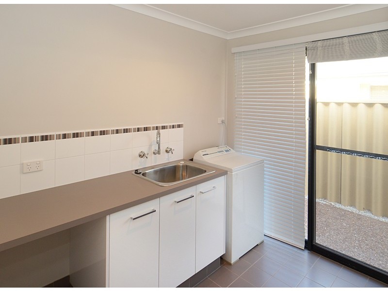 43 Hawker Approach, Busselton WA 6280