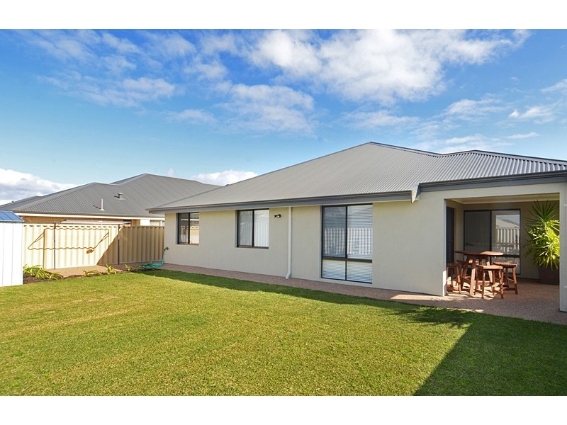 43 Hawker Approach, Busselton WA 6280