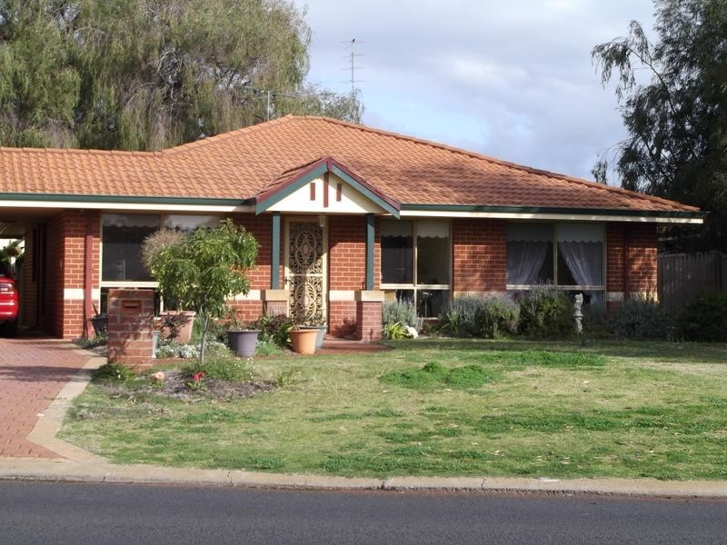 98 Hadfield Ave, Broadwater WA 6280