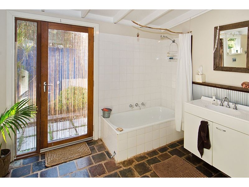 6 Glover Road, Yallingup Siding WA 6282