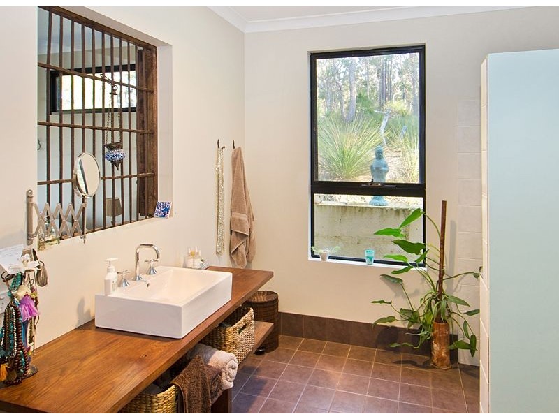 6 Glover Road, Yallingup Siding WA 6282