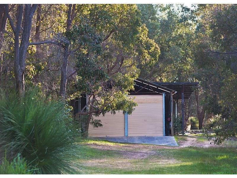 6 Glover Road, Yallingup Siding WA 6282
