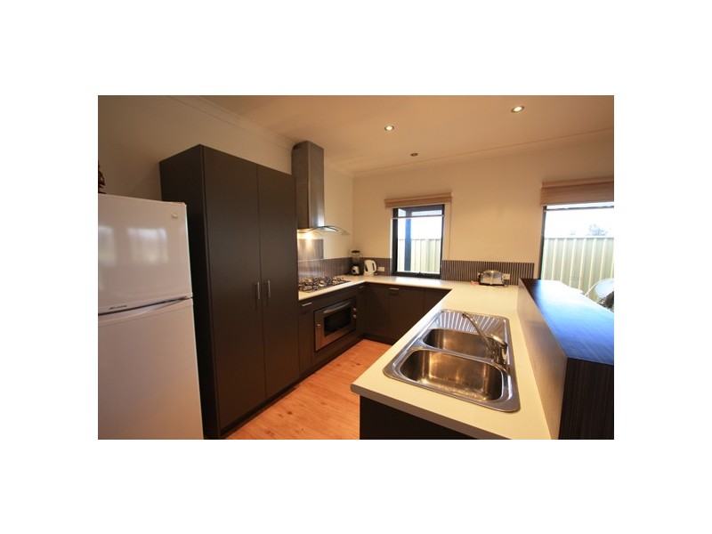 591 St Michaels Parkway, Dunsborough WA 6281