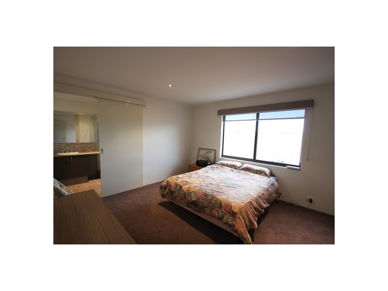 591 St Michaels Parkway, Dunsborough WA 6281