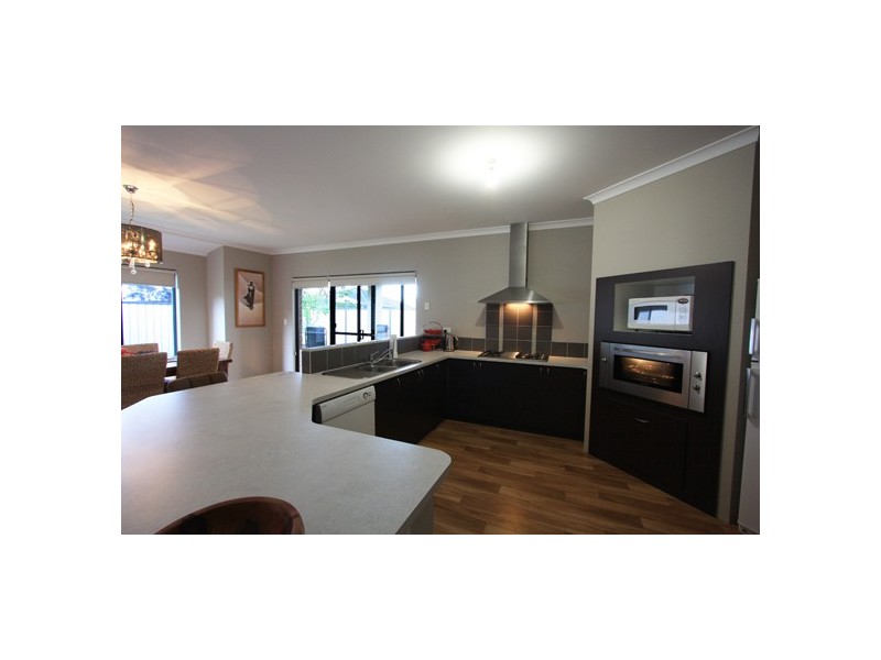 15 Murdoch Way, Abbey WA 6280