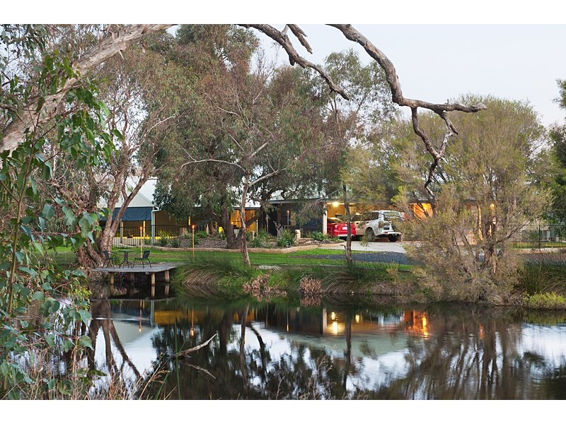 2 Isaacs Street, Busselton WA 6280