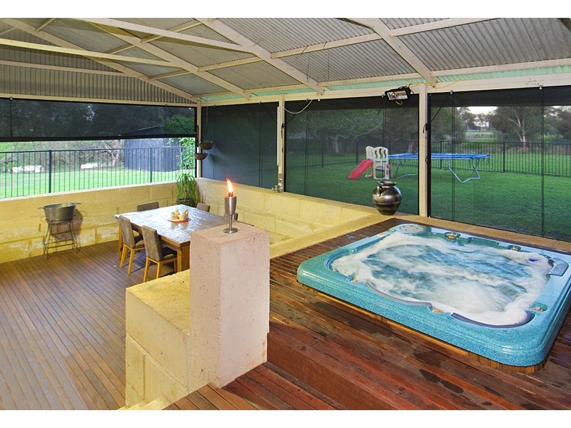 2 Isaacs Street, Busselton WA 6280