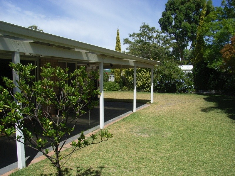 4 Wattlebird Court, Broadwater WA 6280