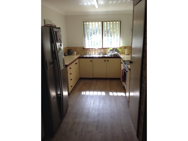 8 Armstrong Place, Dunsborough WA 6281