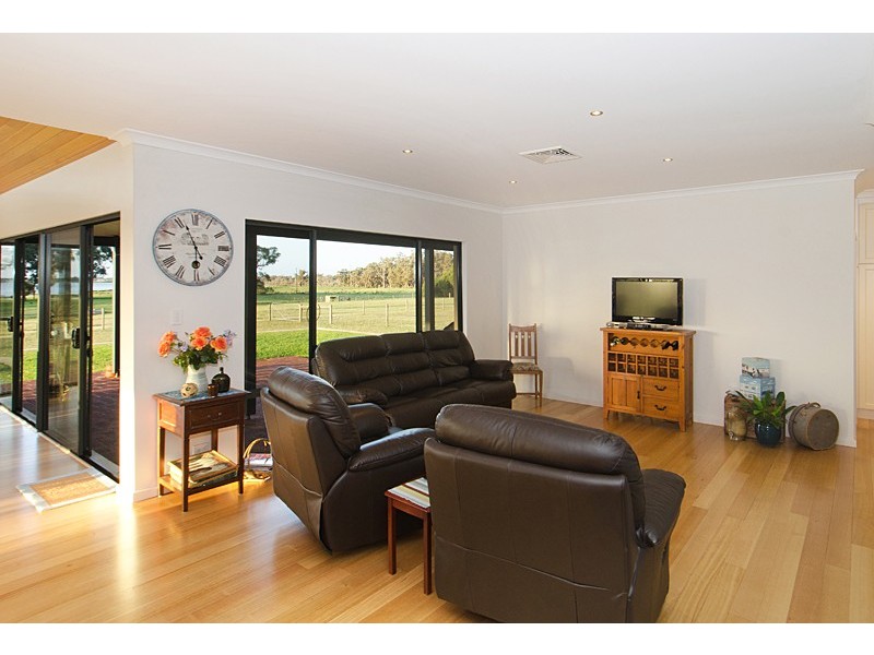 62 Rushleigh Road, Busselton WA 6280