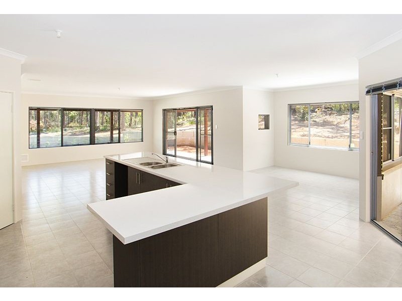 19 Honeysuckle Glen, Cowaramup WA 6284