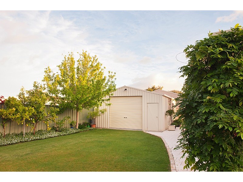 22 Beaufort Crescent, Busselton WA 6280